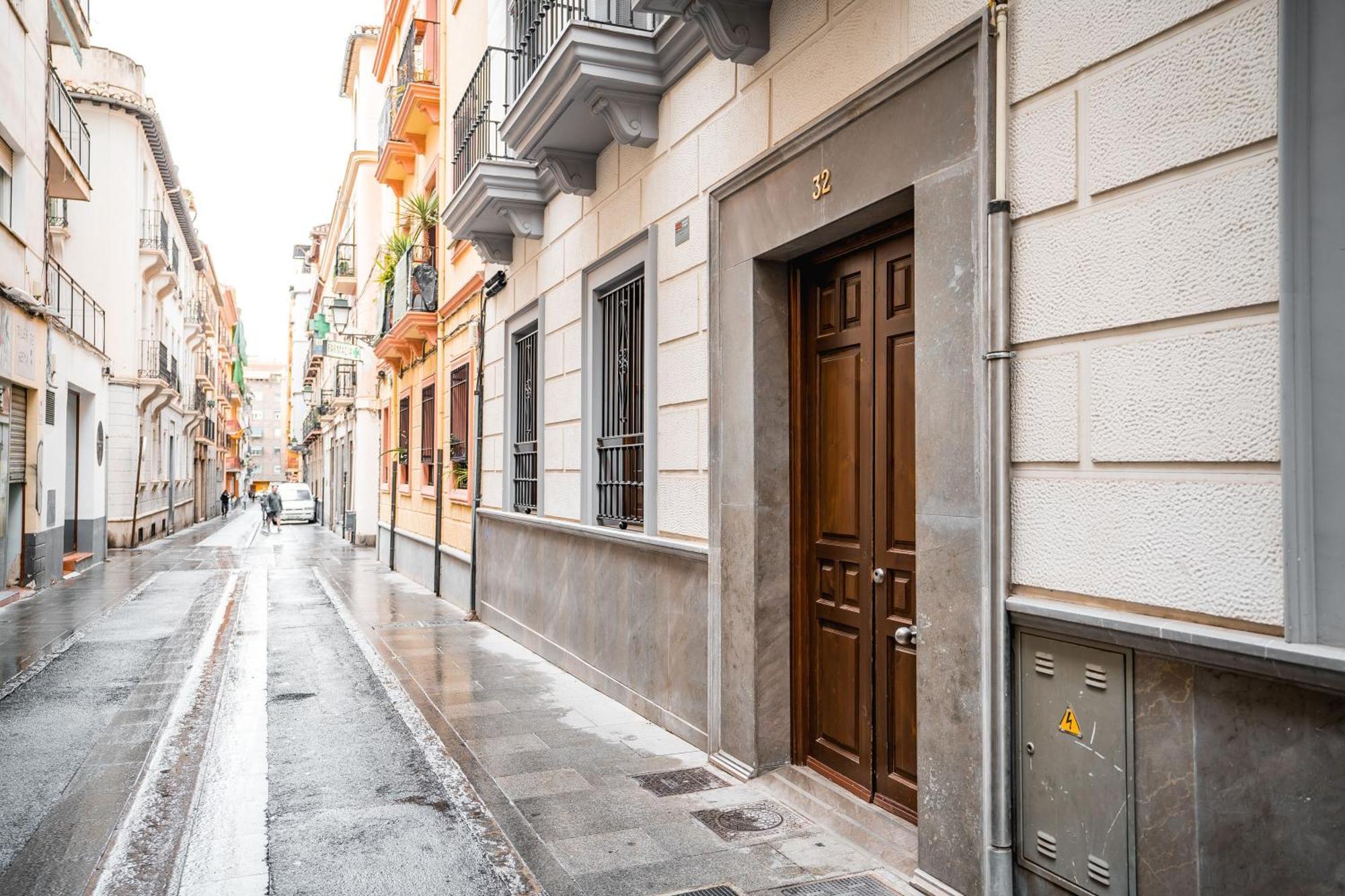 Qh Plaza De La Trinidad Daire Granada Dış mekan fotoğraf